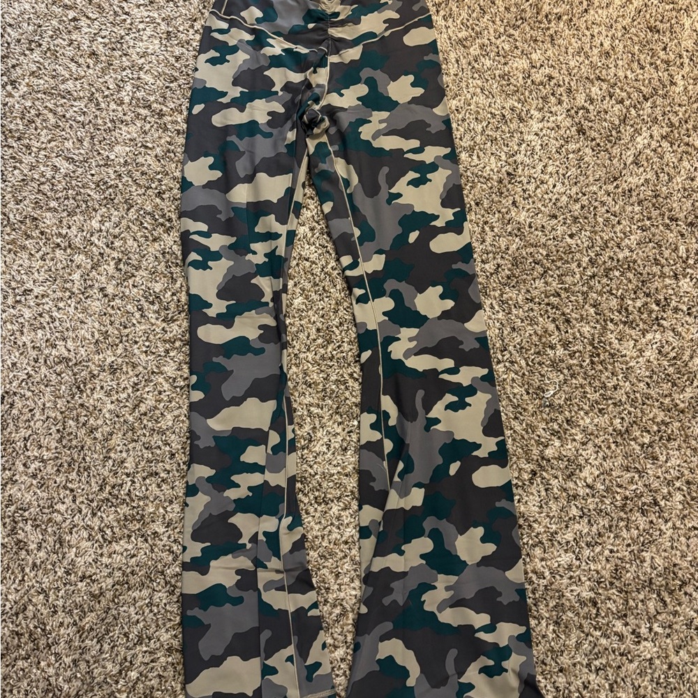 Camo Print flare legging Bottoms